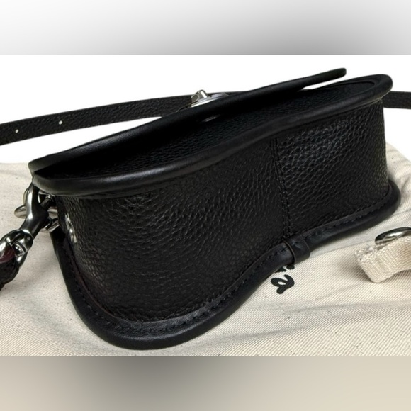 Coach / Mini Wavy Dinky Bag / Coachtopia Leather Crossbody Bag NEW - Picture 4 of 4